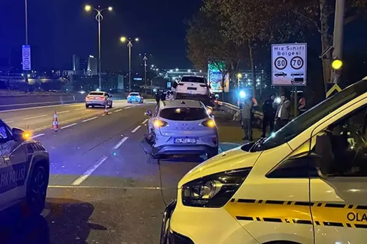 Bayrampaşa'da Feci Kaza: 2 Ölü, 4 Yaralı