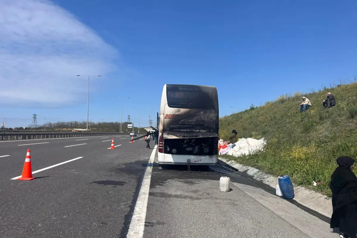 Kuzey Marmara Otoyolunda Yolcu Otobüsünde Yangın