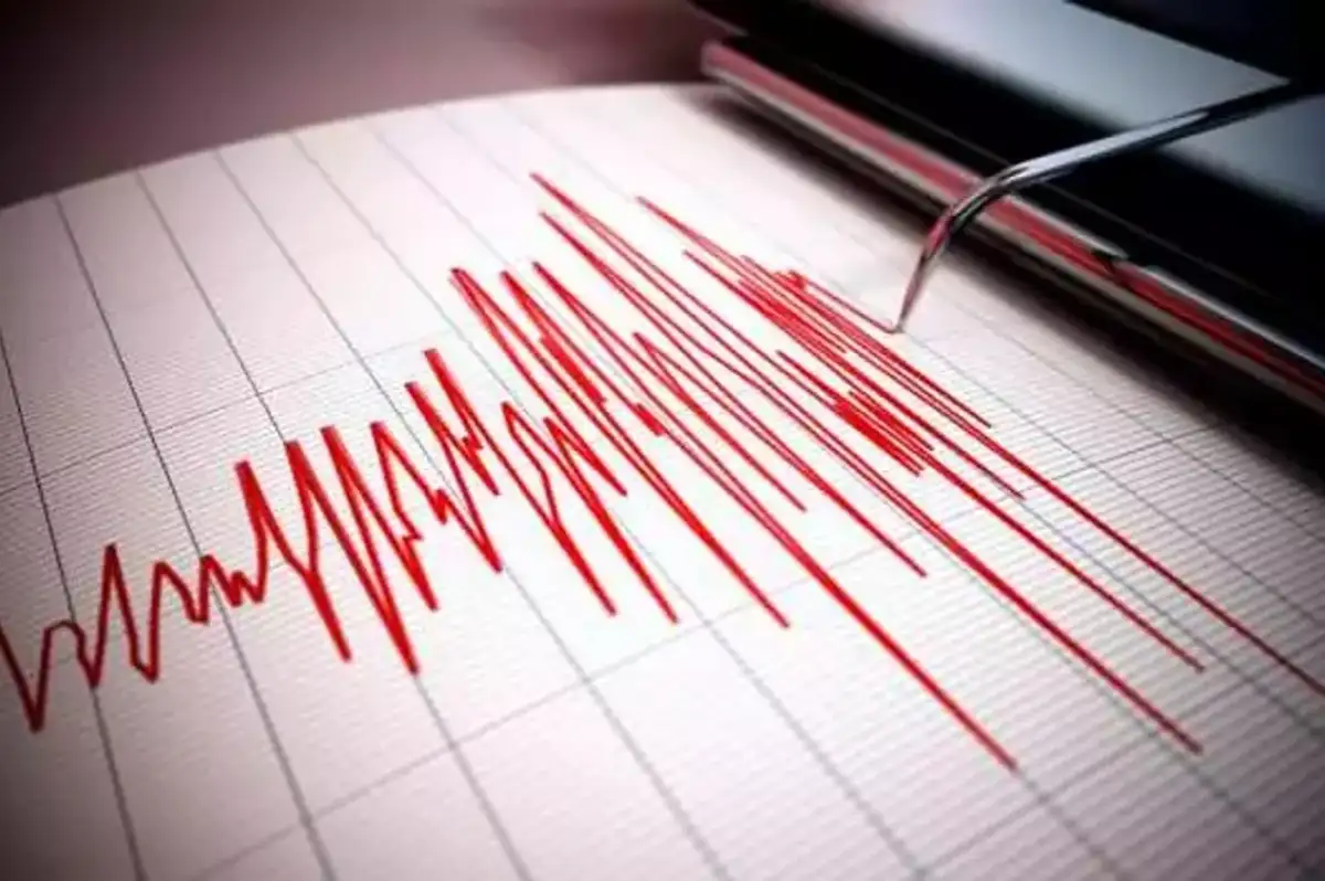 İzmir Körfezi'nde 4.0 Büyüklüğünde Deprem