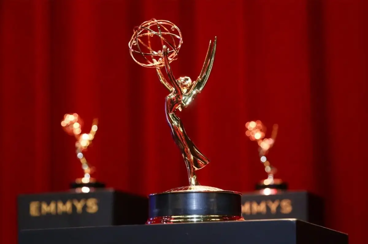 77. Emmy Ödülleri'nin Sunucusu Belli Oldu