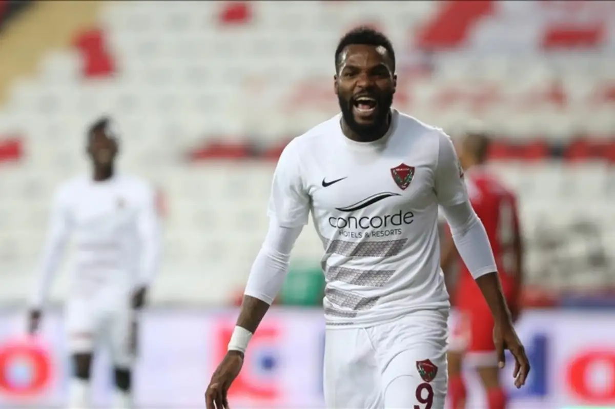 Aaron Boupendza Hayatını Kaybetti! Bir Dönem Süper Lig'de Oynamıştı! Aaron Boupendza Neden Öldü?