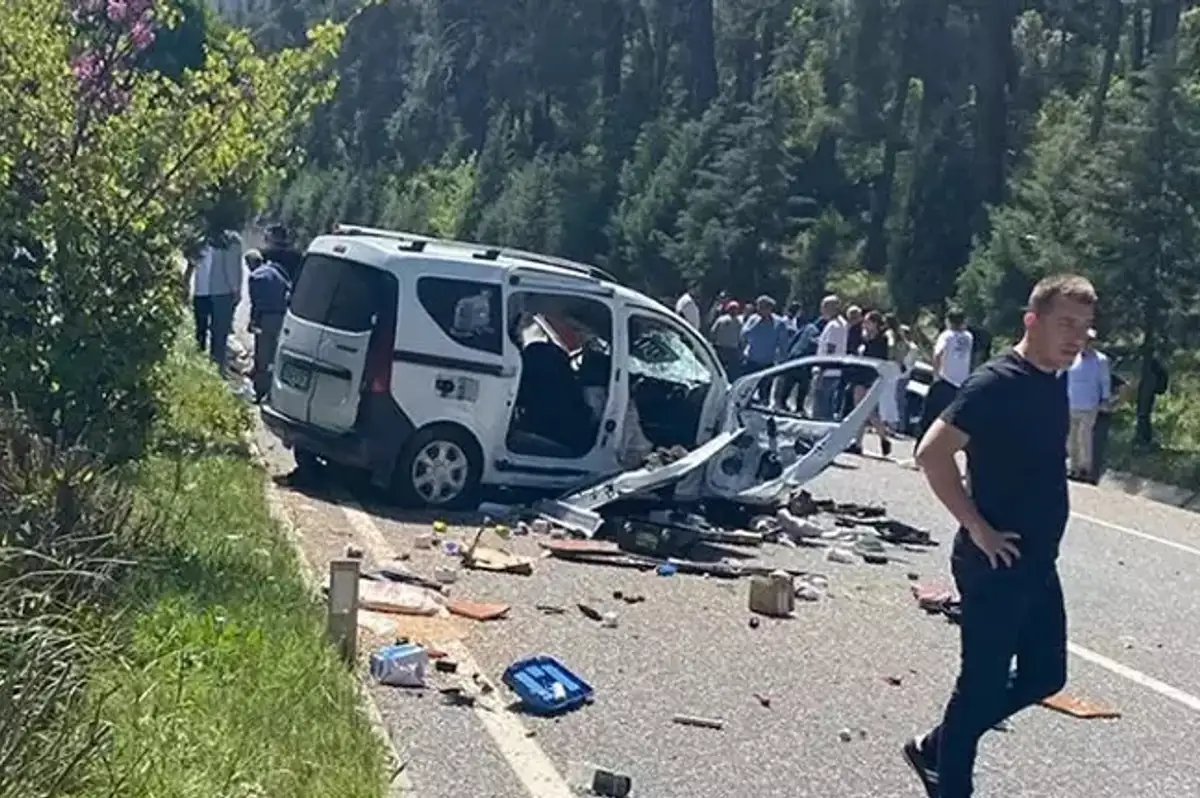 Marmaris'te Zincirleme Kaza: Ölü ve Yaralılar Var
