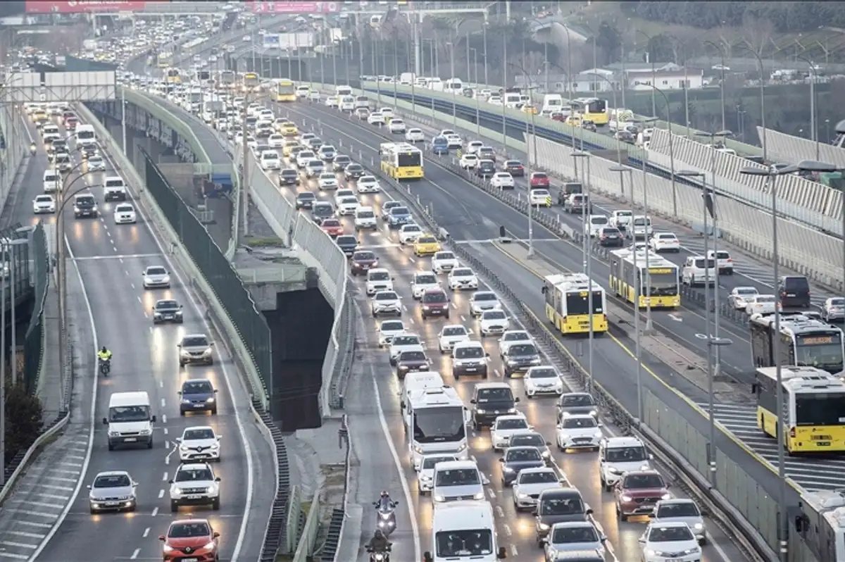 İstanbul'da Trafiğe Kapalı Olacak Yollar