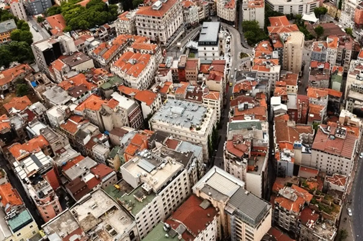 İstanbul Valiliği'nden Önemli Uyarı! "Hasarlı Binalara Girmeyiniz"