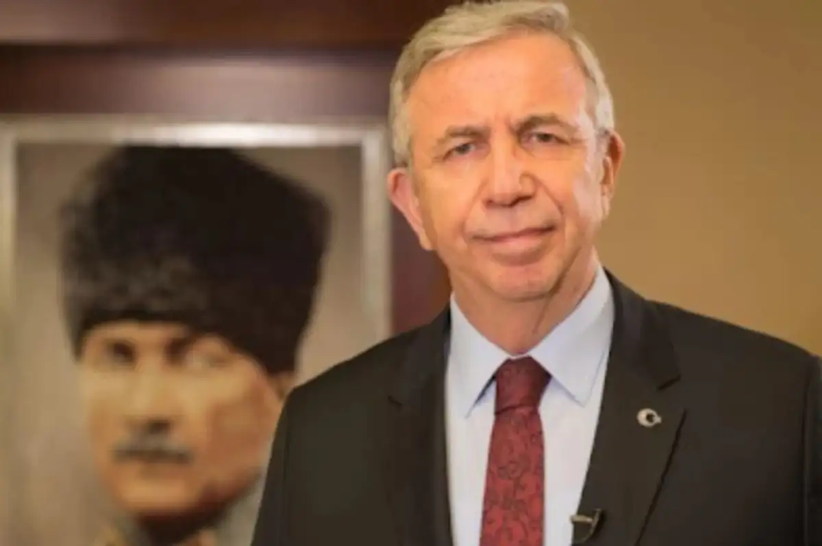 Mansur Yavaş'tan 23 Nisan'a Anlamlı Kutlama
