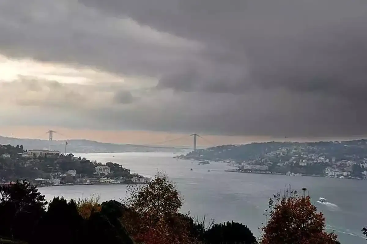 Ankara'yı 'Süper Hücre' Vurdu! Yağışlar Devam Edecek Mi? Meteoroloji'den Son Dakika Uyarısı!