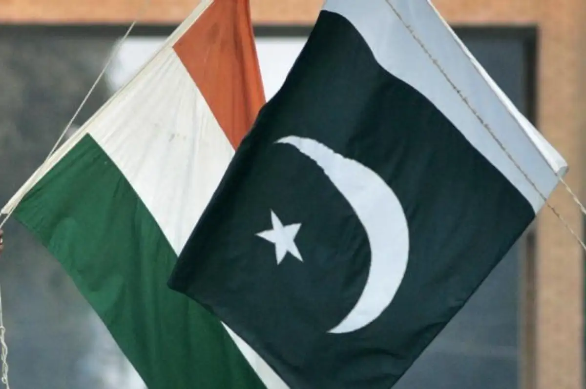 Pakistan ve Hindistan Orduları Çatıştı! Hükümetler Alarma Geçti