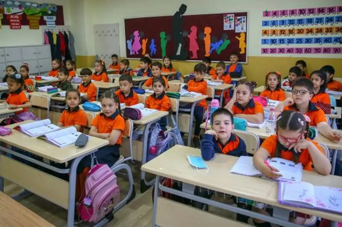İstanbul'daki Okullarda İlk Ders "Afet Farkındalık Eğitimi" Olacak