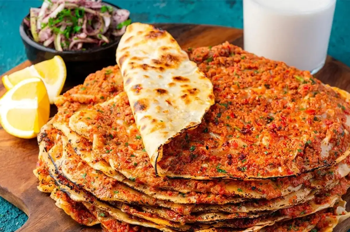 Bodrum'da Lahmacun Fiyatları 'Pes' Dedirtiyor!