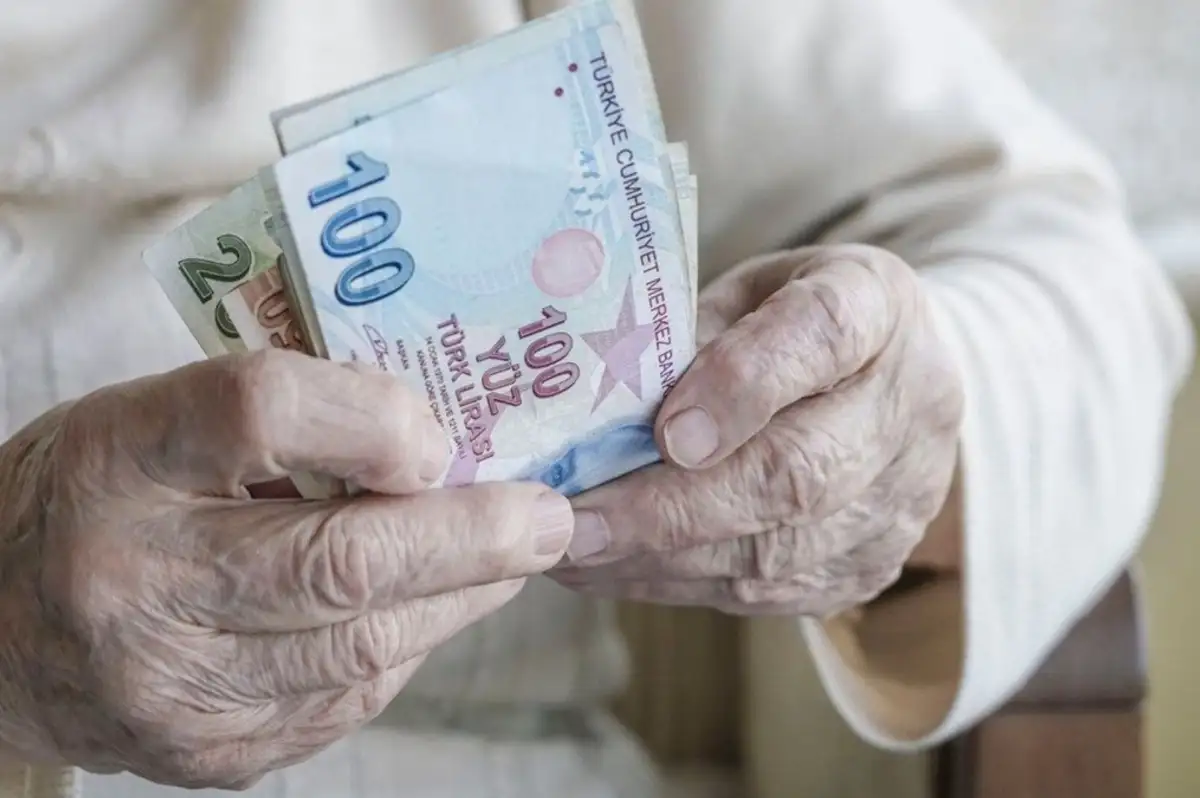 HAK-İŞ: "Emekli Aylıkları Yeniden Yapılandırılmalı"