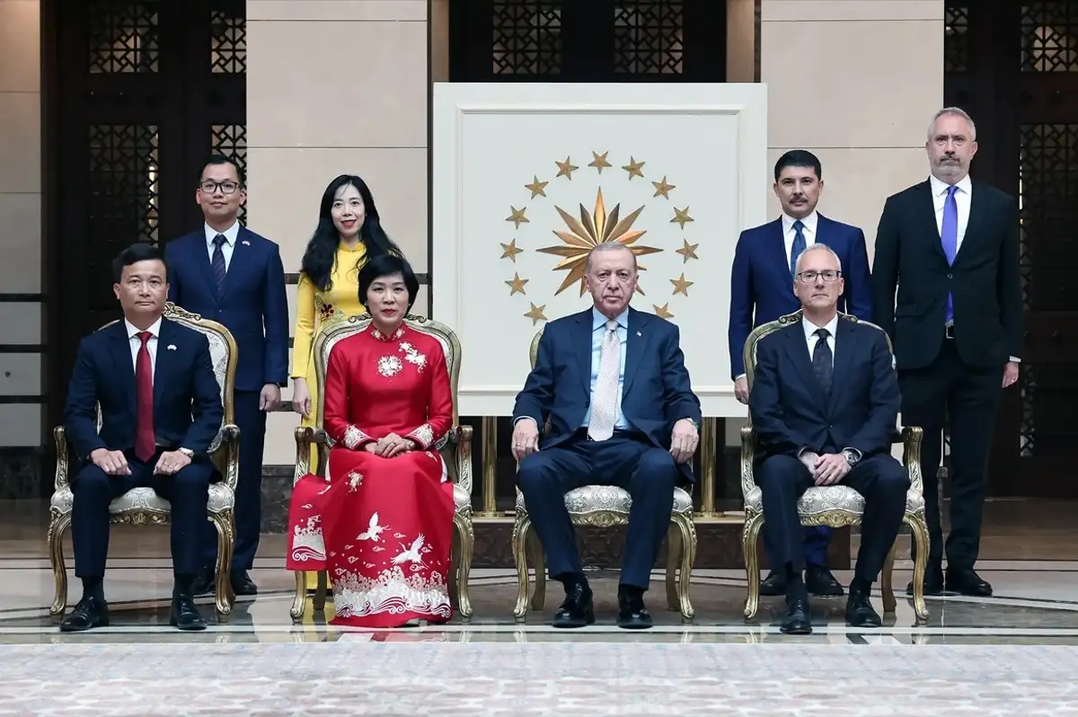 Büyükelçilerden Erdoğan'a Güven Mektubu