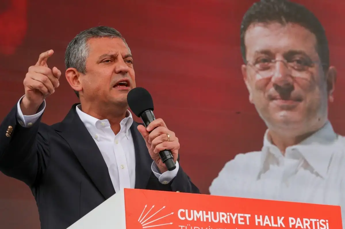 Özgür Özel, Ekrem İmamoğlu ile Silivri'de Görüştü