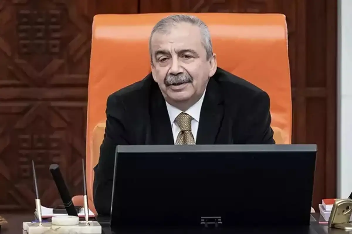 Sırrı Süreyya Önder Hayatını Kaybetti! Siyasilerden Taziye Mesajları