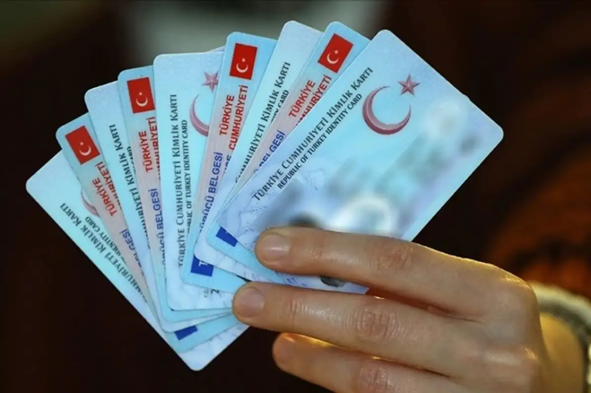 Trafik Kanunu'nda Değişiklik Yolda: Yaşlı Sürücülere Yeni Testler, Cezalara Sert Yaptırımlar Geliyor