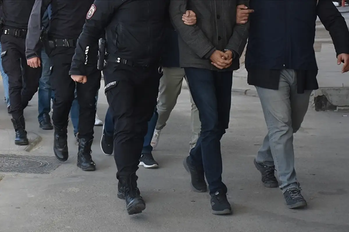 Ankara'da FETÖ Operasyonu: 38 Gözaltı, 20'si Kamu Personeli!