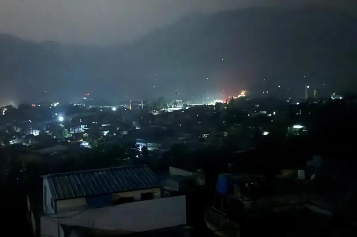 Hindistan, Pakistan ve Keşmir'i Füzelerle Vurdu