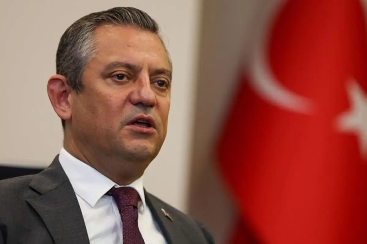 Özgür Özel'den TÜSİAD Ziyareti: "Yeni Bir Dönemin Kapısı Aralanıyor"