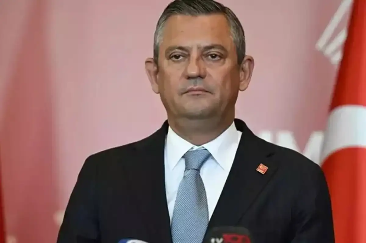 Özgür Özel, Erken Seçim Çağrısını Yineledi: "Çalmadık Kapı Bırakmayın"