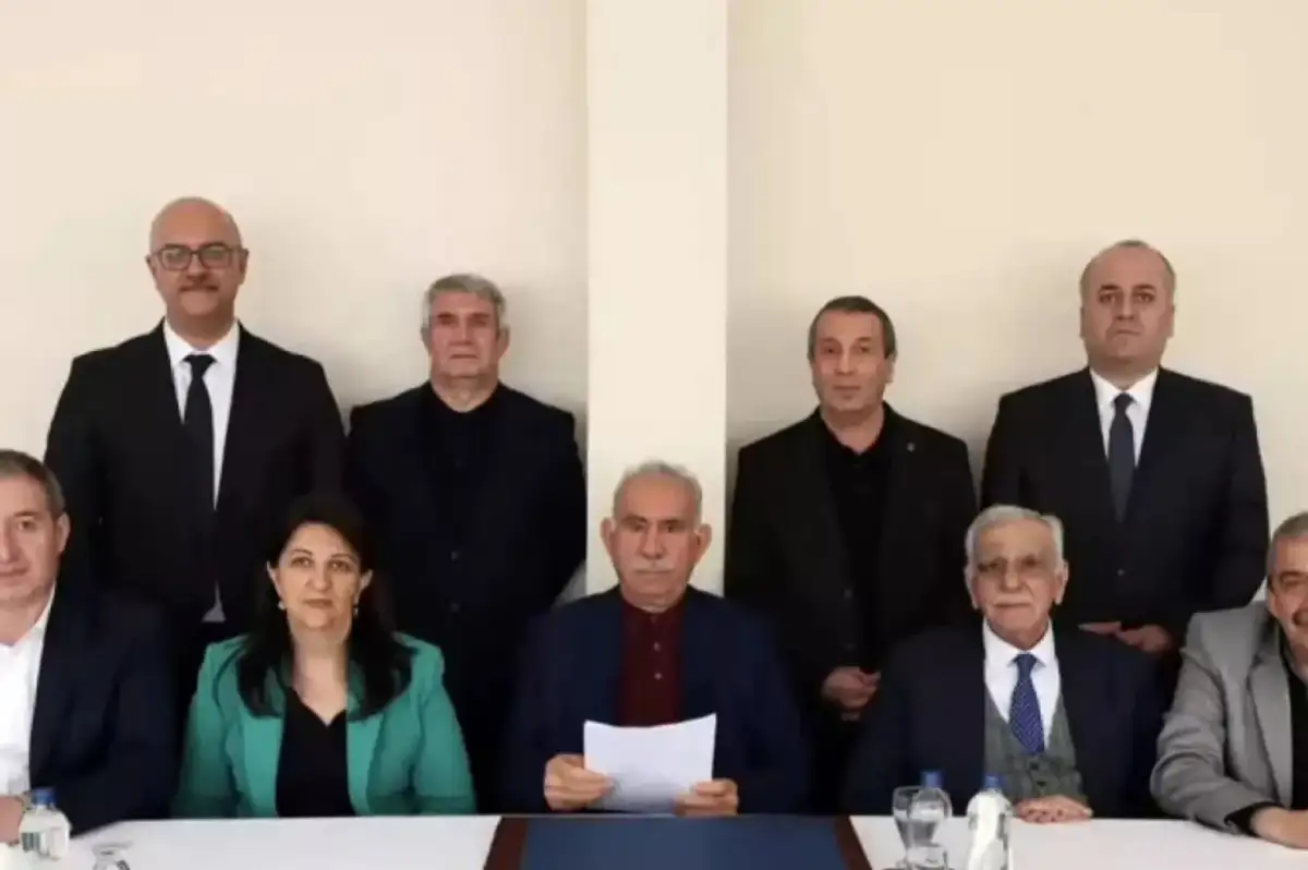 Terör Örgütü PKK Silah Bırakıyor! Öcalan'ın Şartları Değişecek Mi?