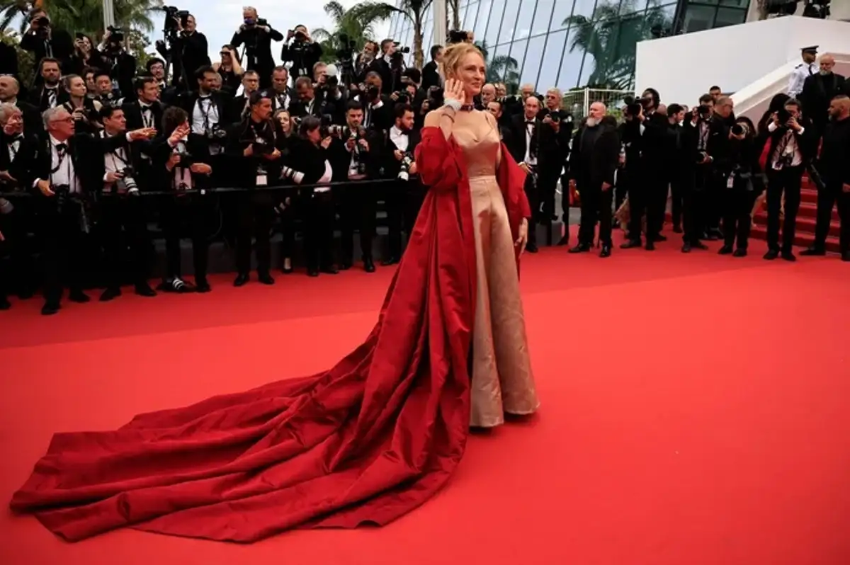 Cannes'da Çıplaklık Yasağı!