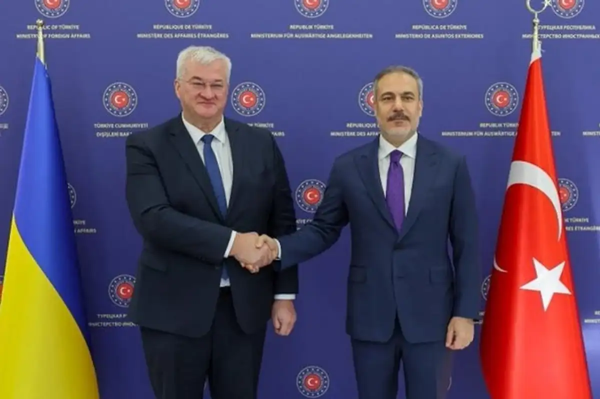 Bakan Fidan Ukraynalı Mevkidaşı ile Antalya'da Bir Araya Geldi: Barış Süreci Masaya Yatırıldı