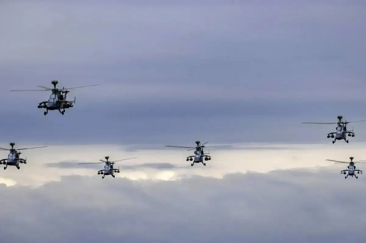 Finlandiya'da Helikopterler Çarpıştı: 5 Ölü!