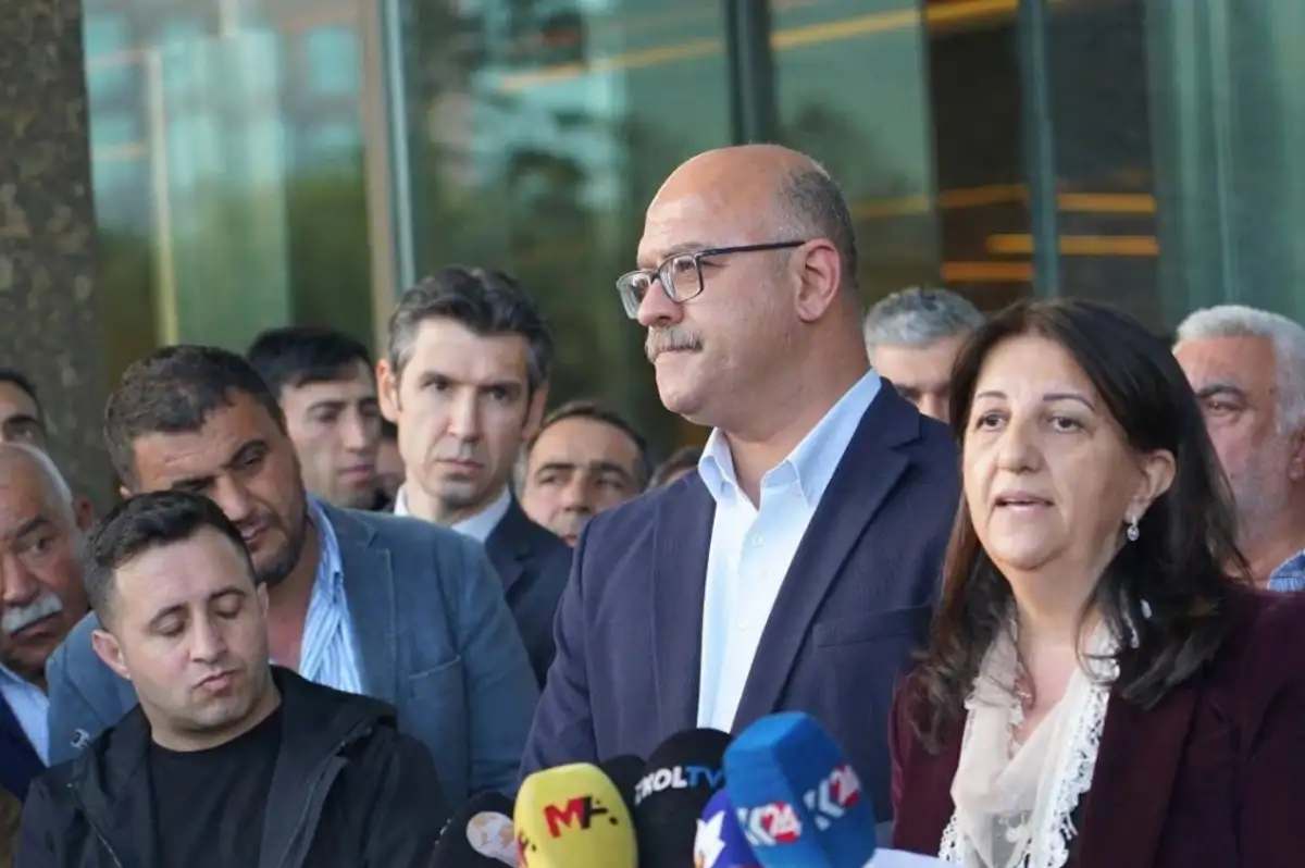 PKK'nin Fesih Kararı Sonrası DEM Parti'den İmralı'ya İlk Ziyaret