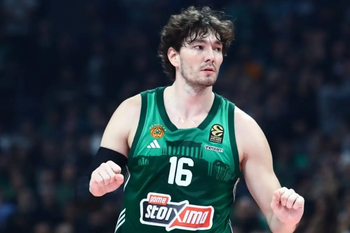Cedi Osman'ın 19 Mayıs Paylaşımı Yunanistan'da Gündem Oldu! Taraftarlar İkiye Bölündü