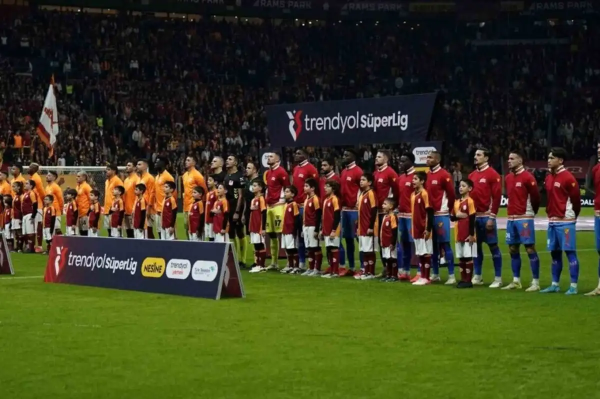 Galatasaray, Göztepe Galibiyetine Odaklandı: Şampiyonluğunu Taçlandırmak İstiyor