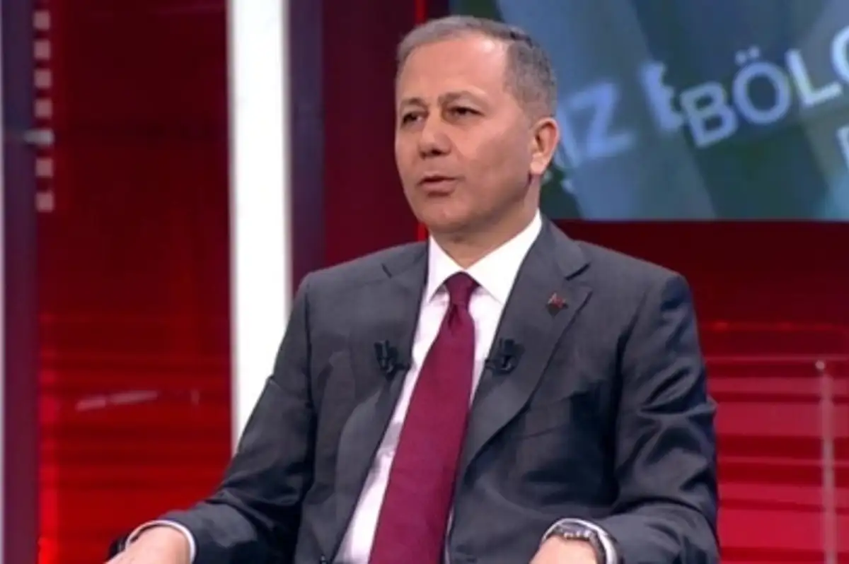 Bakan Yerlikaya Yeni Trafik Yasasıyla Hedefin 2050'de Sıfır Can Kaybı Olduğunu Açıkladı