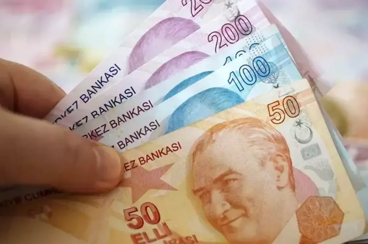 Bayram İkramiyeleri Bugün Yatırılmaya Başlandı