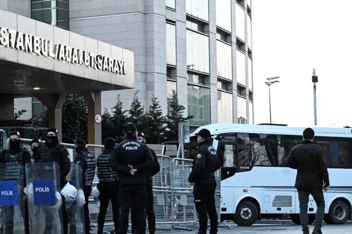 İBB'ye Yönelik 5. Dalga Operasyonlarında 1 Kişi Tutuklandı, 1 Kişi Serbest Bırakıldı