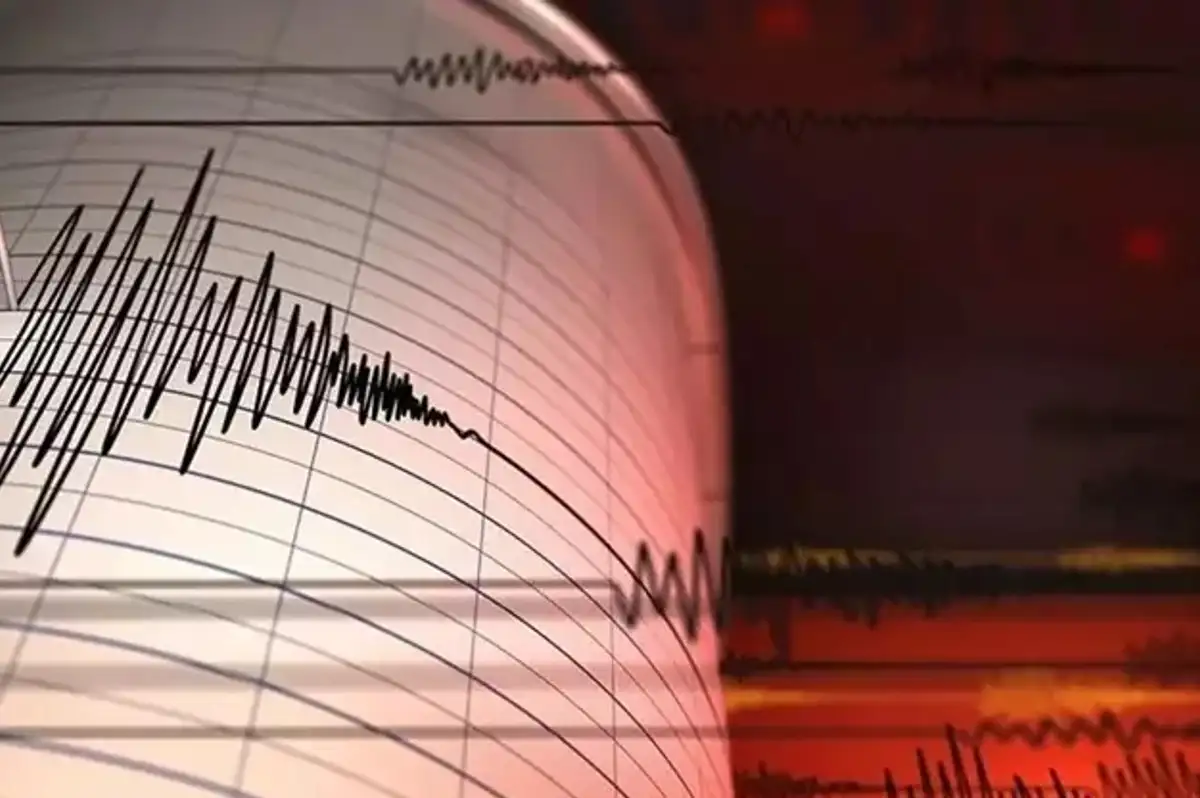 Marmaris'te 5.8 Büyüklüğünde Deprem! 1 Can Kaybı