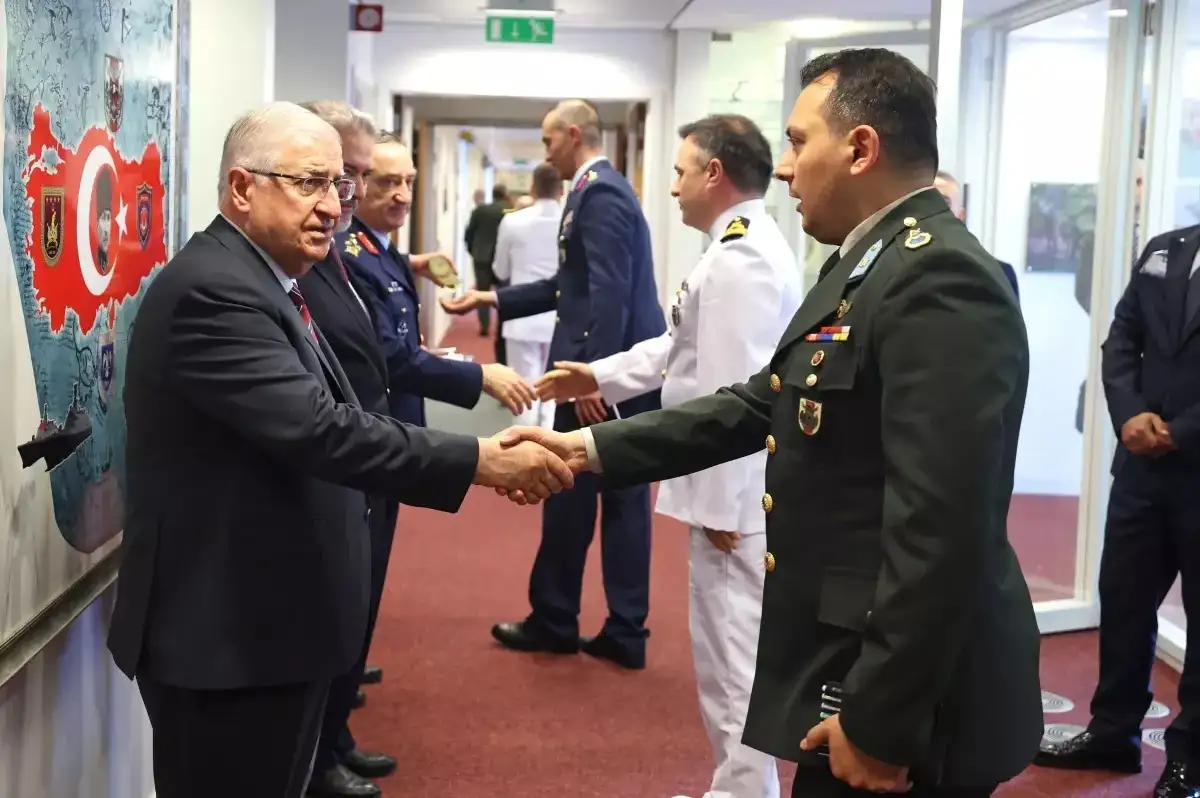Bakan Güler'den NATO'da Bayram Mesajı