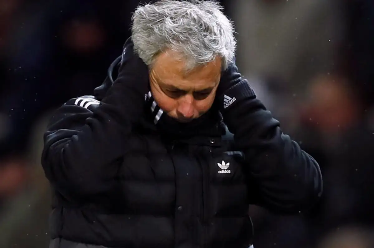 Fenerbahçe'nin Efsanesi Oğuz Çetin'den Mourinho Teşhisi: "Tükenmişlik Sendromu Yaşıyor"
