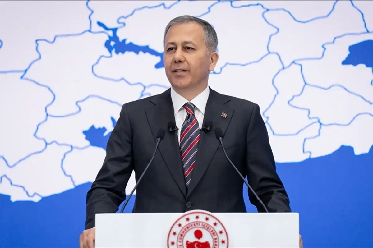 Bakan Yerlikaya'dan Bayram Üstü Trafik Çağrısı