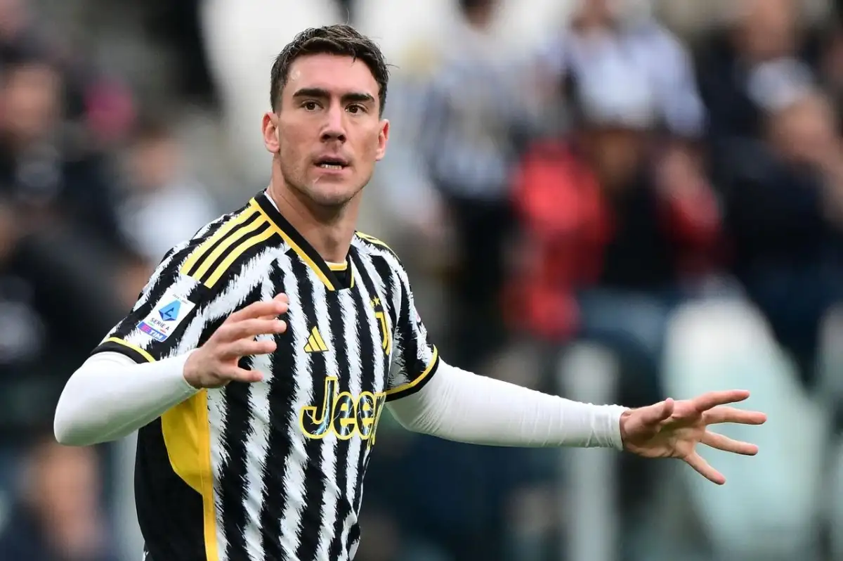 Fenerbahçe, Juventus'un Golcü Yıldızı Dusan Vlahovic için Resmi Teklifte Bulundu