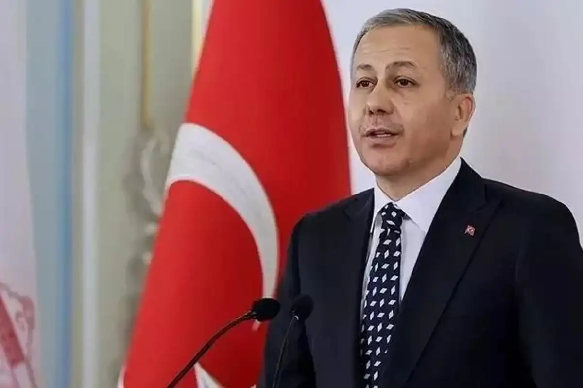 Bakan Yerlikaya'dan Bayram Tatili Dönüş Yolundaki Sürücülere Çağrı!