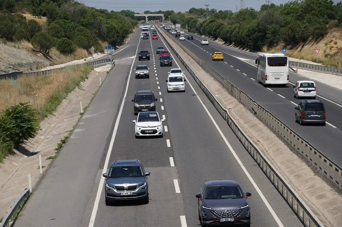Kurban Bayramı Dönüş Yolculuklarında Tekirdağ-İstanbul Kara Yolunda Yoğunluk