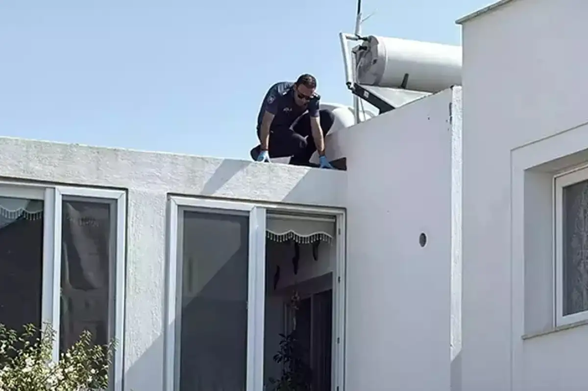 Bodrum'da Evine Çatıdan Girmeye Çalışırken Düşen Polis Hayatını Kaybetti!