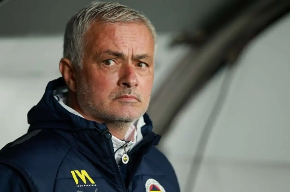 Fenerbahçe'de Jose Mourinho ile Devam Kararı!