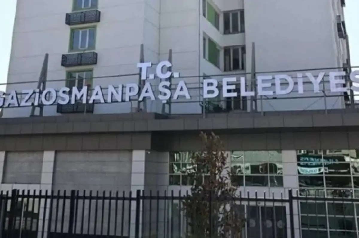 Gaziosmanpaşa Belediyesi AK Parti'ye Geçti: Yeni Başkanvekili Eray Karadeniz Kimdir?