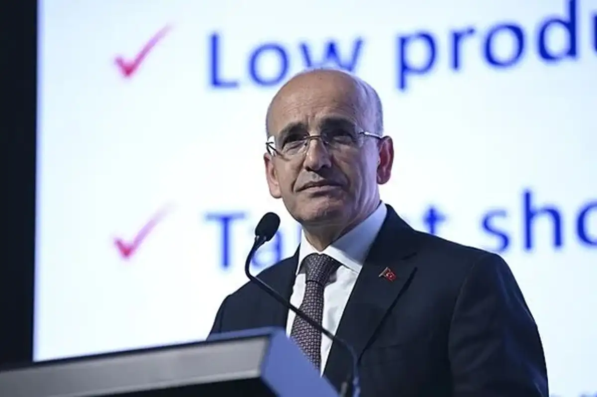 Mehmet Şimşek'ten Ekonomiye Dair Kritik Açıklamalar: "Enflasyon Düşüyor, Cari Açık Kontrol Altında"