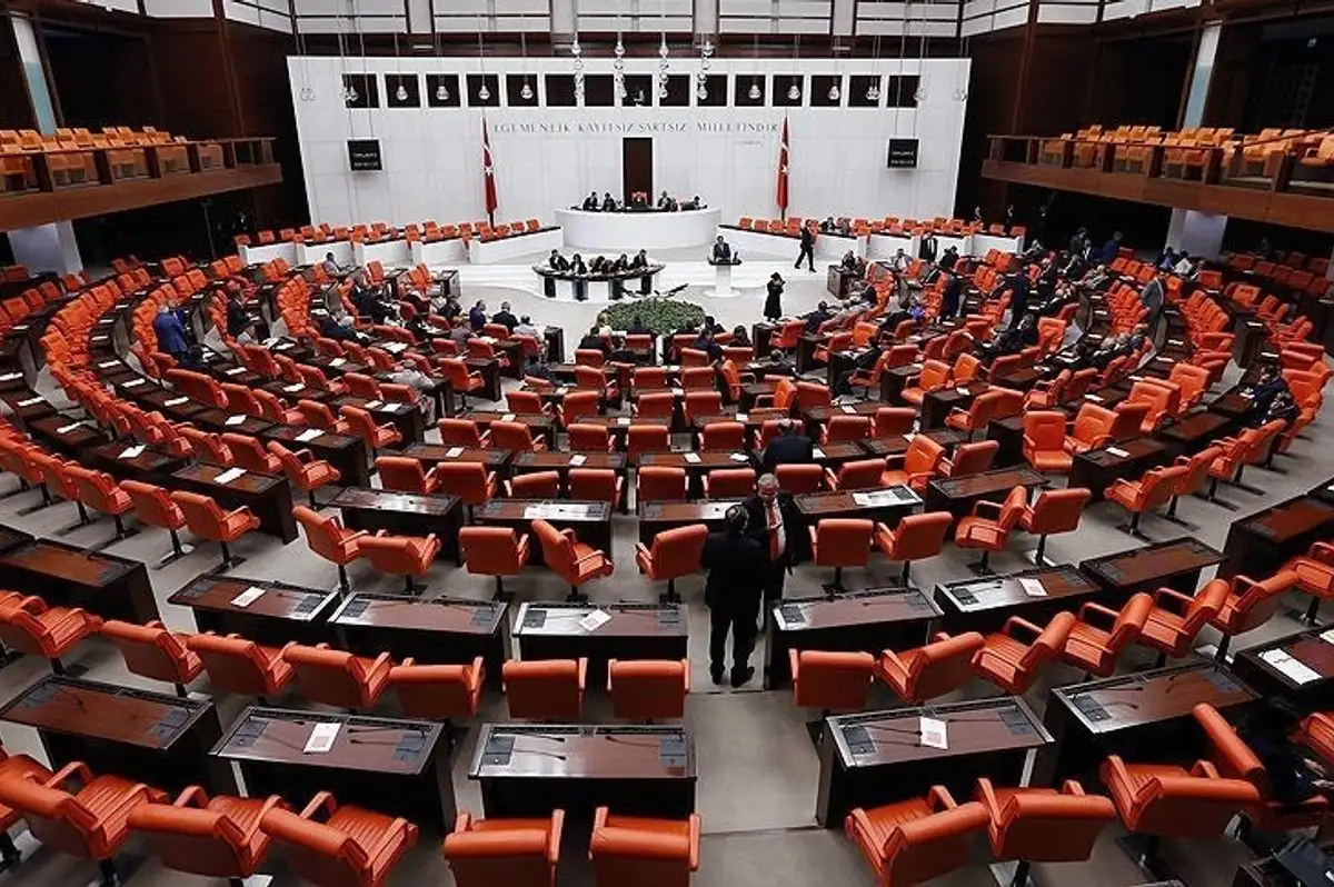 TBMM'de Yoğun Gündem: Askerlikten Enerjiye, Sağlıktan Eğitim Düzenlemelerine Kadar Çok Sayıda Teklif Masada