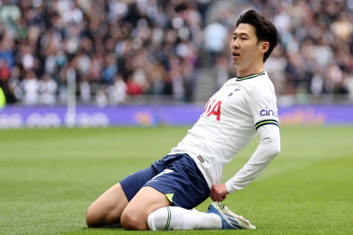 Fenerbahçe'ye İngiliz Devinden Çelme: Heung-Min Son için Yarış Kızıştı