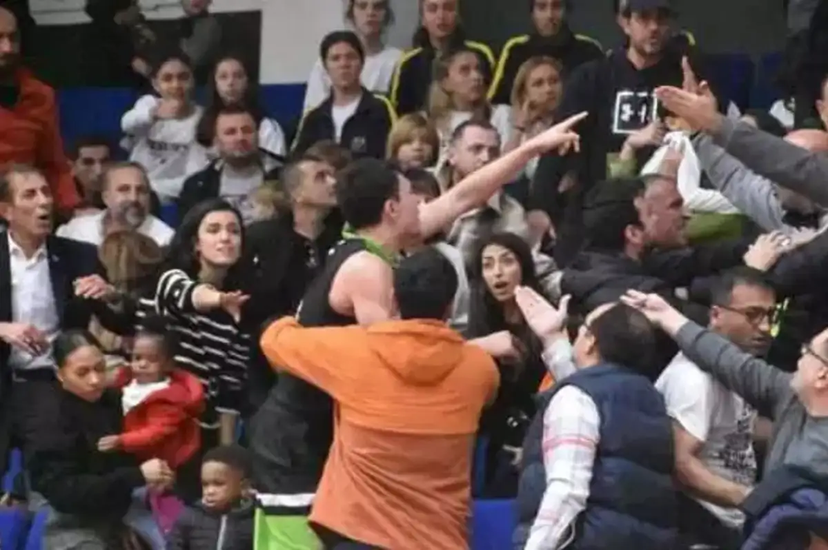 TBF Disiplin Kurulu'ndan Beşiktaş'a Dev Ceza!