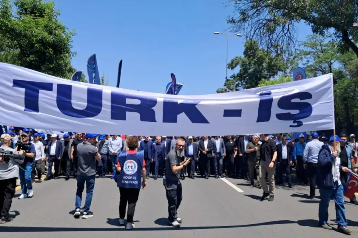 TÜRK-İŞ'ten Eylem Kararı: Toplu Sözleşme Sürecine Tepki Büyüyor