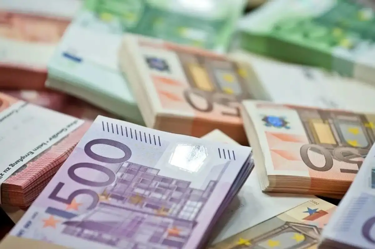 Euro Tarihi Rekorunu Kırdı