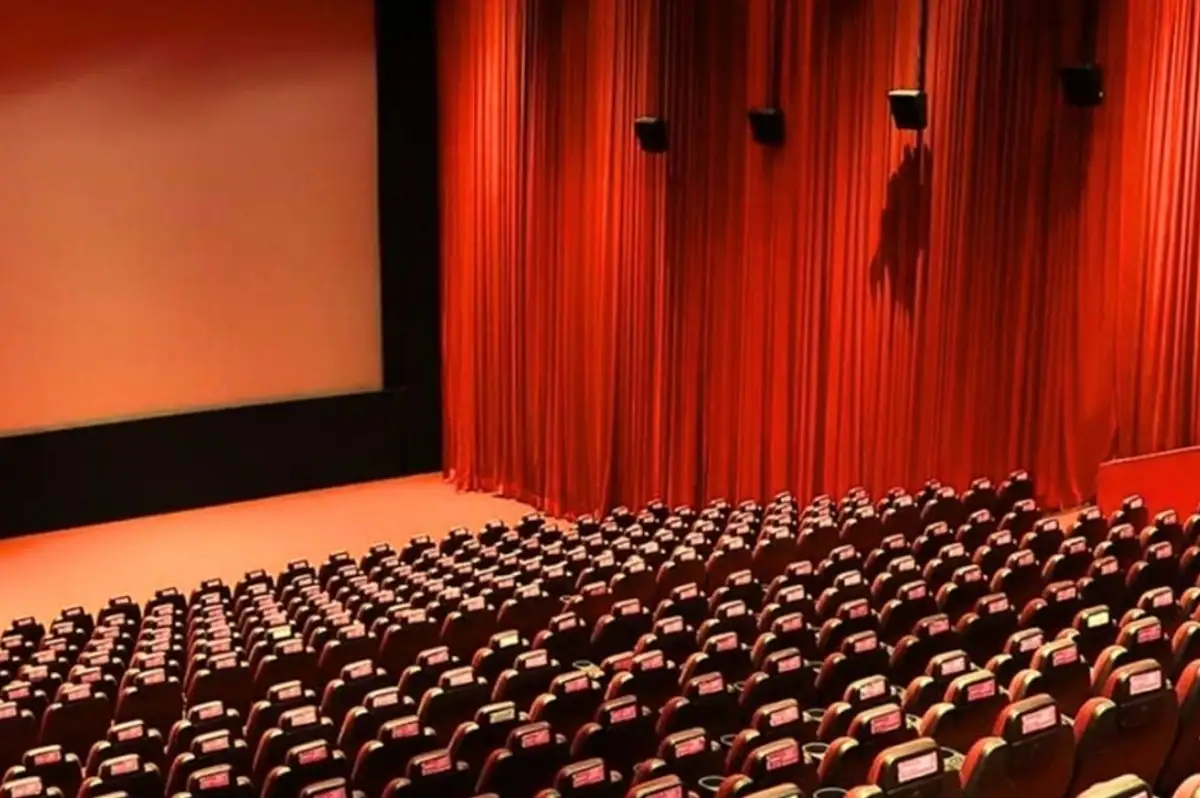 Sinema Salonlarında Reklam Süresi Uzuyor