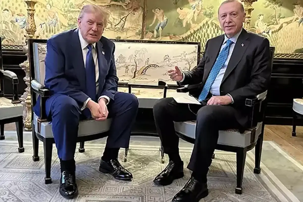 Erdoğan ve Trump Lahey'de Bir Araya Geldi: İşte Dünya Basınından Manşetler